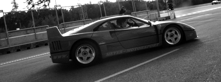 Ferrari F40 - onboard video