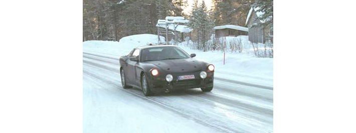 Ferrari 460 GT na sněhu