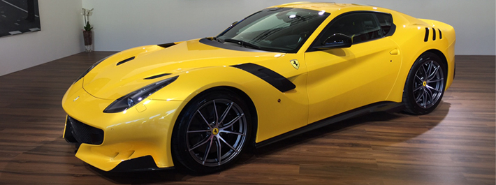 Ferrari F12tdf - živě v Mugellu